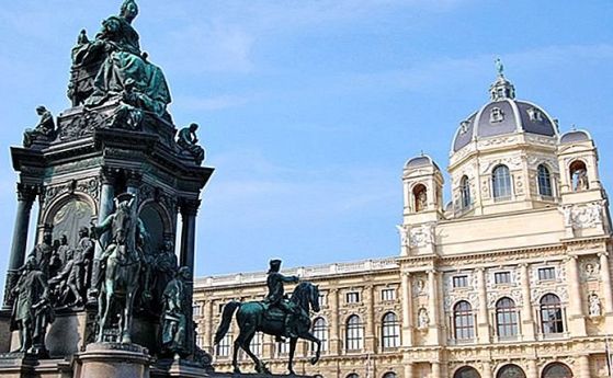 Във Виена слизат от колите срещу безплатен билет за театър или музей