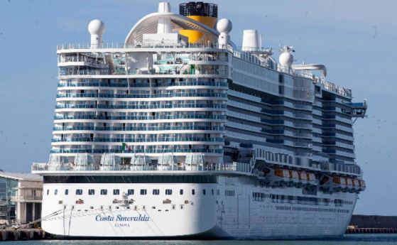 7 хил. души са заложници на коронавируса на круизен кораб в Италия