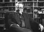 Джордж Стайнър: Оцелелият в Холокоста литературен критик почина на 90 г.