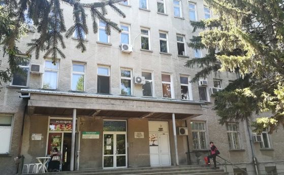 Лекари от Горна Оряховица спасиха дете с морбили