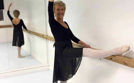 82-годишната Барбара Питърс е най-възрастната британска балерина