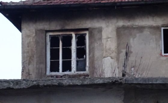 Пожар горя в дома за възрастни хора в кв. 'Горна баня'