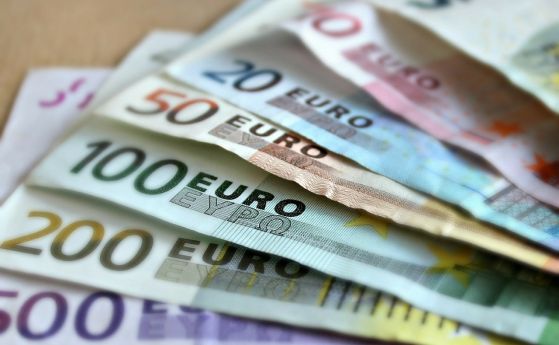 Левон Хампарцумян: Спорът около еврото е като буря в чаша вода