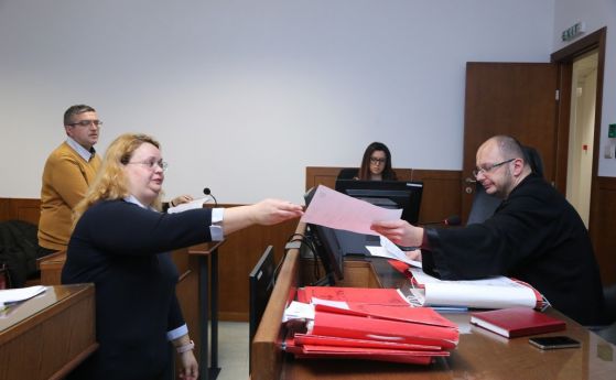 Съдът назначи експертиза за вината на НАП за теча на данни