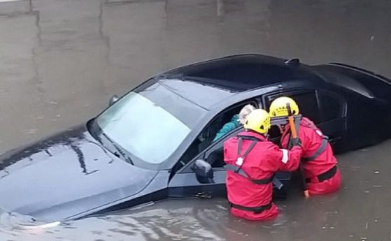 Най-малко пет жертви взе бурята 'Киара' в Европа