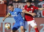 Нерви, кръв и много картони белязаха равенството на Левски и ЦСКА