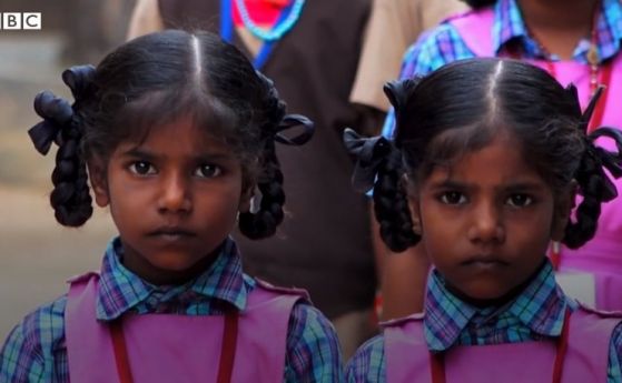 150 двойки еднояйчни близнаци живеят в малко градче в Индия, науката не знае защо