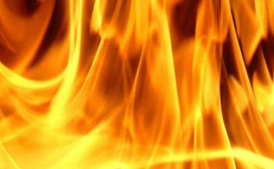 6-годишно дете загина при пожар в мигрантски лагер на остров Лесбос