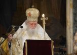 Патриархът с молитва за спасение от коронавириса, всички църкви в страната бият камбани (видео)