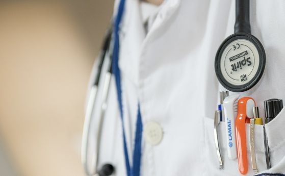 Италианска медицинска сестра се самоуби, след като се зарази с Covid-19