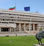Пускат наши граждани от чужбина дори с изтекли документи