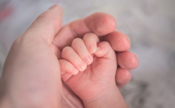 17 инвитро бебета в Столична община, роди се 4-килограмовият Йордан