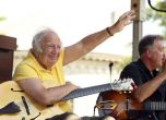 Джаз легендата Бъки Пицарели почина на 94 години от коронавирус