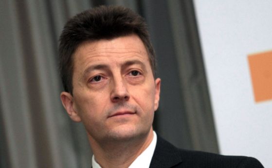 Петър Андронов: Има отсрочване за всички видове кредити, опрощаване няма