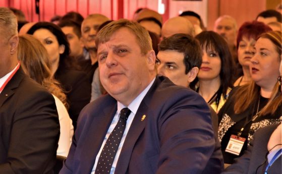 Каракачанов с апел да се обърнем към българските храни и курорти