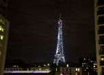 Айфеловата кула и Монпарнас блестят в бяло в знак на почит към медиците