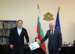 Теленор и PPF Group даряват професионални маски за 500 000 лв. за българските болници