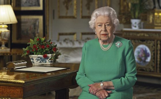 Кралица Елизабет: Никога не се отказвайте, никога не се отчайвайте