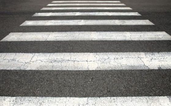Блъснаха 16-годишен на пешеходна пътека в Бургас