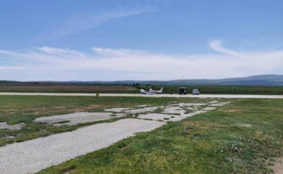 Самолетът на Ивайло Пенчев се разби край Лесново (обновена)