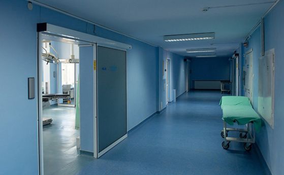 Болницата в Пазарджик търси персонал - 14 от 29 здравни служители в интензивното отделение са с коронавирус