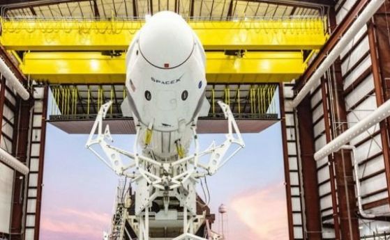 На живо: В 23:33 ч SpaceX ще изпрати двама астронавти в космоса (обновена)