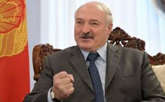 Лукашенко уволни цялото правителство