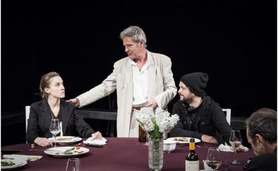 'Покана за вечеря' - тази вечер на Откритата сцена на Театър 'София'