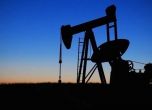 Запасите от "черно злато" на САЩ свалят цените на петрола