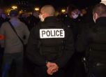 Стотици полицаи излязоха на протест, защото им забраняват да душат при арест