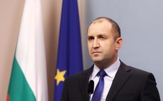 Радев: Моят дрон е толкова добър, че може да влиза в спални, да отваря чекмеджета и да ги тъпче с пачки