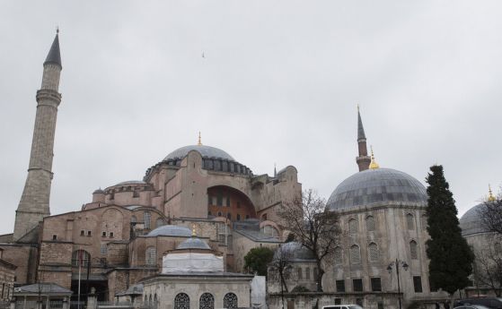 Турски медии: Църквата 'Св. София' ще действа като джамия от 15 юли