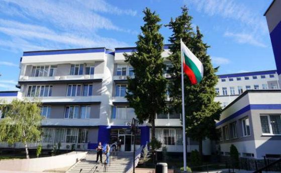 11 души от паспортната служба в Пазарджик са с положителни проби