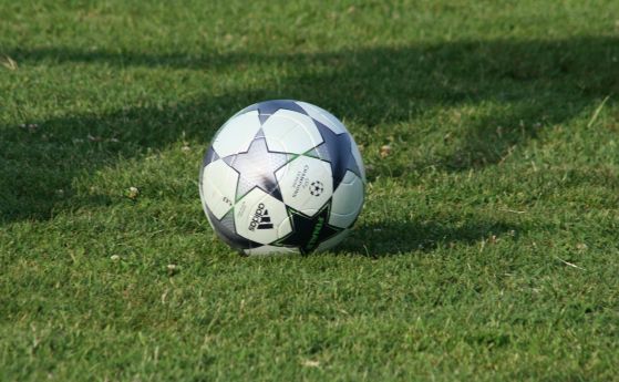 Футболни драми в Първа лига: Бойкот в Етър, освободените от Арда станаха 13