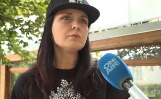 След скандала с яйцата: Жени Калканджиева ще плати 300 лева глоба за хулиганство