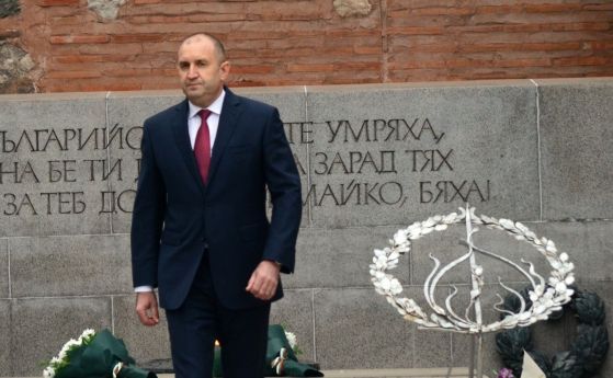 Президентът призовава прокуратурата да публикува  незабавно целия му чат с Бобоков