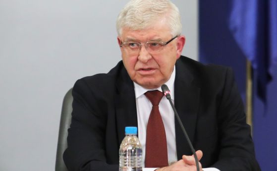 Ананиев: Ако новите случаи надхвърлят 200, ще мислим за връщане на мерки