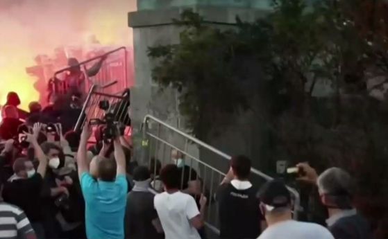 Втора нощ на размирици в Сърбия, има ранени протестиращи