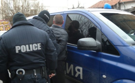 Спецакция в София, задържани са охранители и приближени на Васил Божков