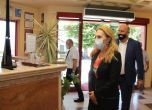 Марияна Николова извърши изненадваща проверка в хотел в Поморие
