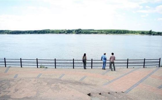 Още издирват 13-годишното момче във водите на Дунав