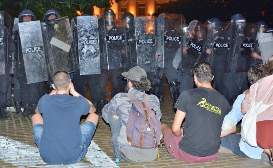 България след Великото народно въстание: Четири срамни операции