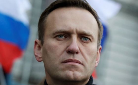 Навални е в съзнание и говори