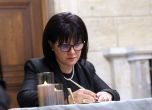 Караянчева обвини Пирински за ограниченията за журналисти в парламента