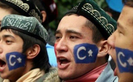 Великобритания обмисля бойкот на олимпиадата в Китай заради уйгурите