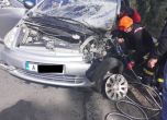 Загинал и двама ранени в тежка катастрофа на пътя Руен-Айтос