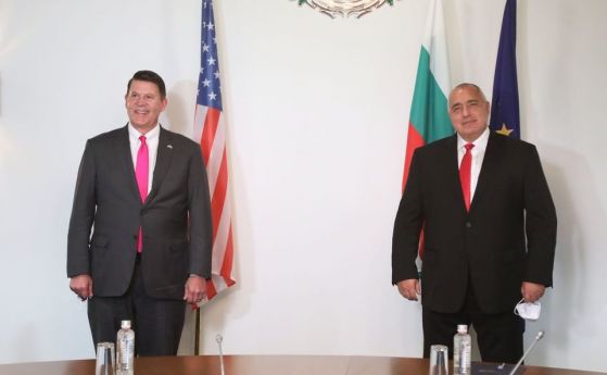 След 7-и блок в Козлодуй Борисов обеща и 5G партньорство на САЩ