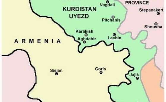 Иран прехвърля войски към границите с Армения и Азербайджан