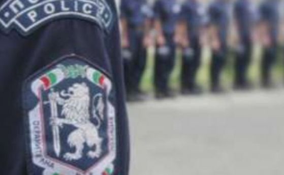 Полицаите излязоха на протест за заплати в Благоевград, преговори ще има на 2 ноември