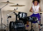 Десетгодишната Нанди Бушел ще свири с Foo Fighters (видео)